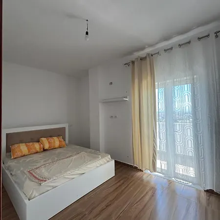 Xhymerti 4 * Durrës