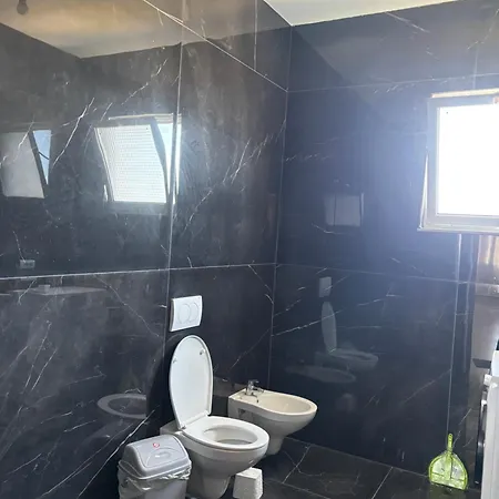 Xhymerti 4 * Durrës